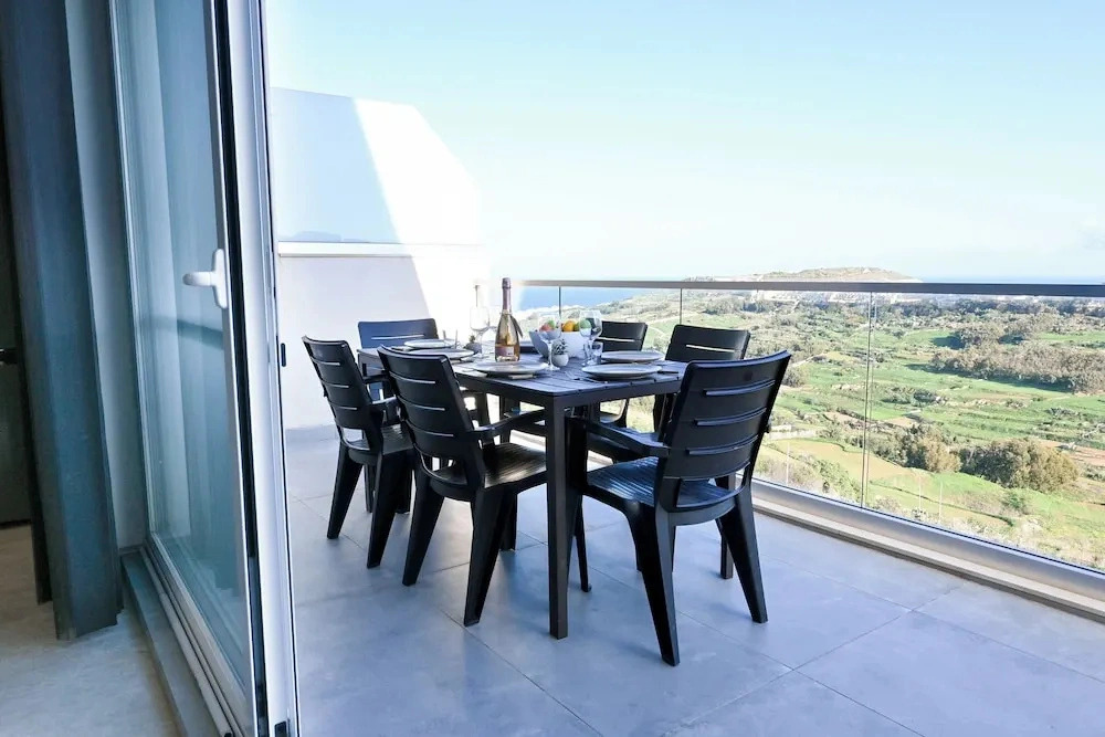 Ramla Bay View + shared pool Gozo