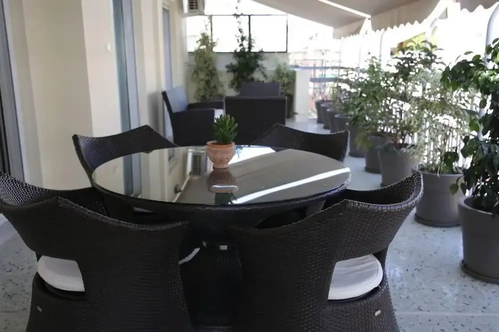 Penthouse lux Flat With 2 bd Next to Larissis