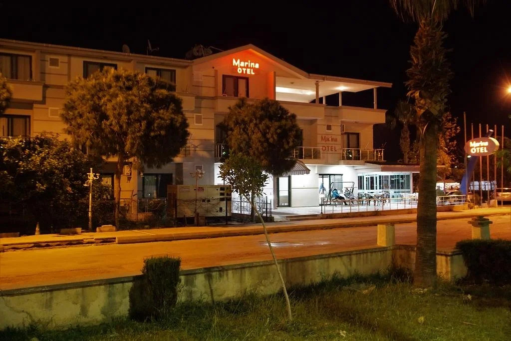 Marina Hotel
