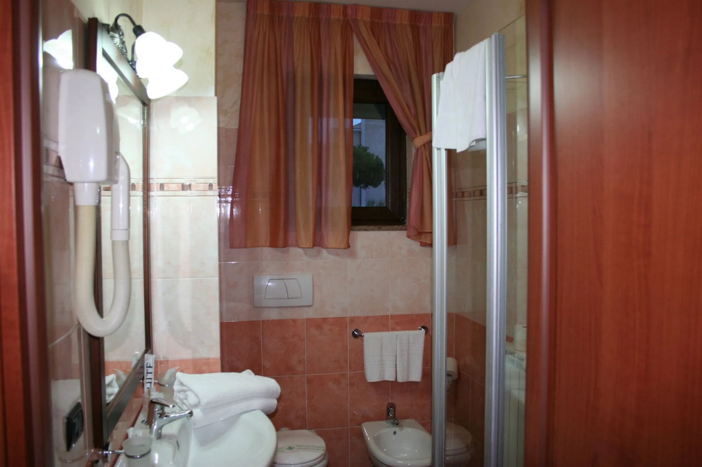 EURO HOUSE INN airport