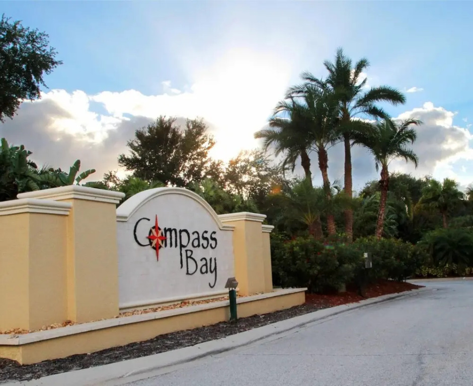Family Friendly Four Bedroom w GameRoom @Disney 5145