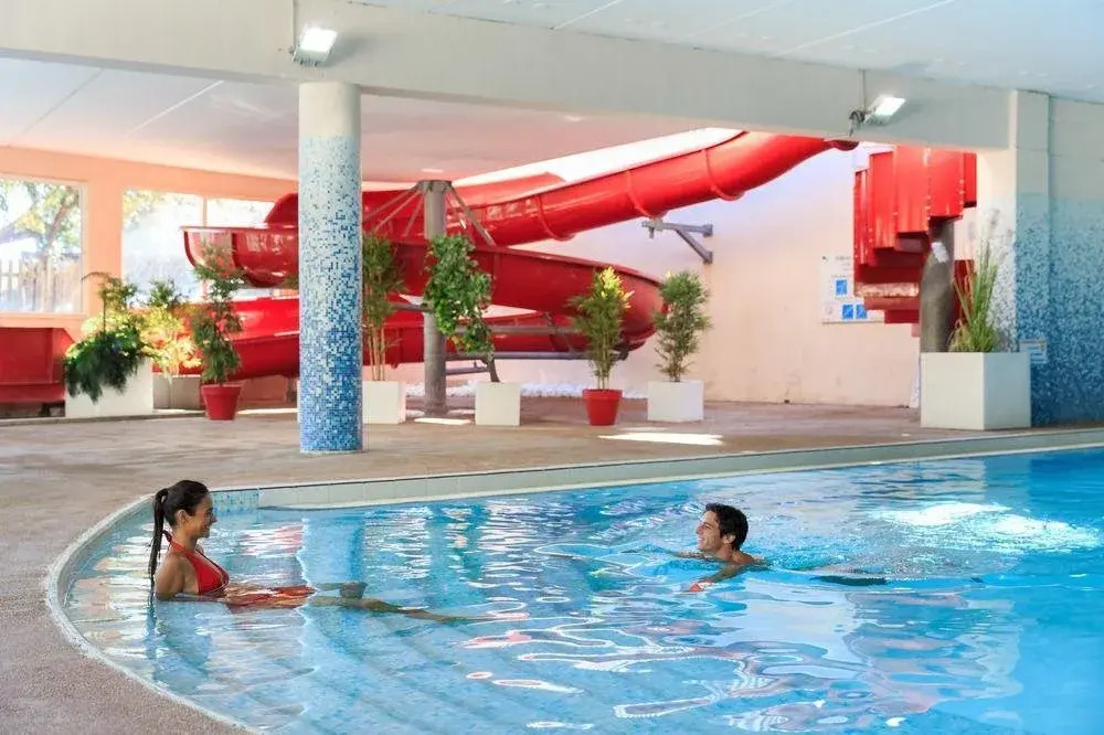 Holidiay Green Resort & Spa