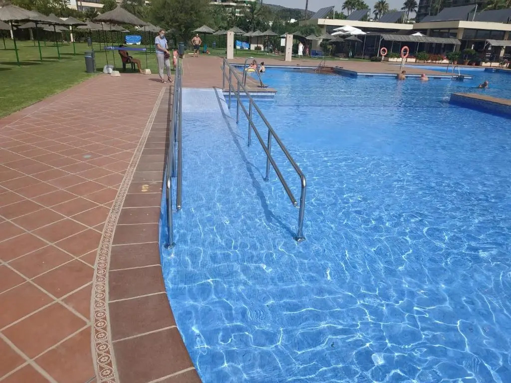 LUXURY HOUSE 110 m2 on the BEACH, POOL, PARKING