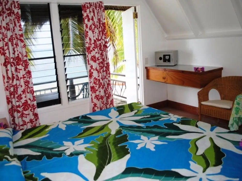 Paradise Cove Lodge