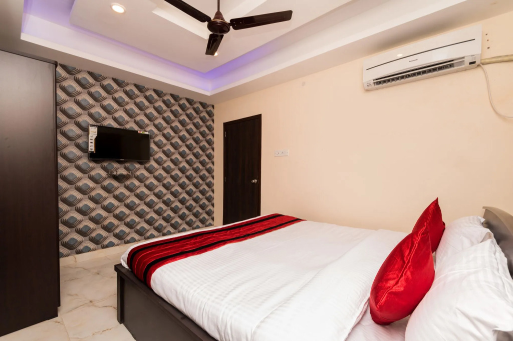 Super Hotel O New Alipore