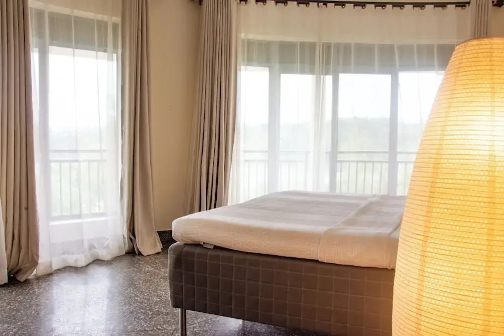 2 Bed Villa - Sleeps 6 - River Views Garden Wifi