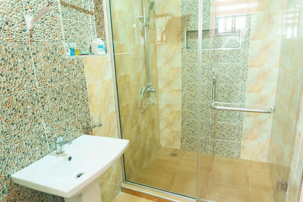 Rolarz Resorts & Hotel