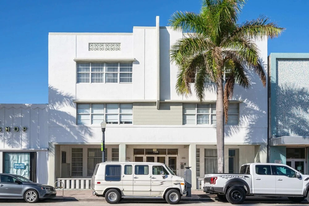 Welworth Condos by SV Rentals