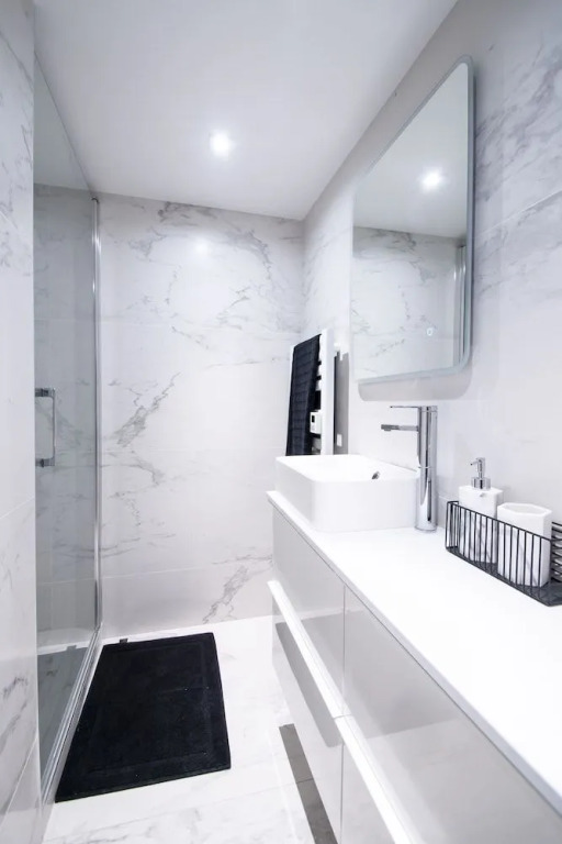 Luxury Townhouse - Eiffel tower