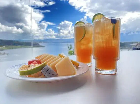 Dali Guyue Tingfeng Seaview Hote