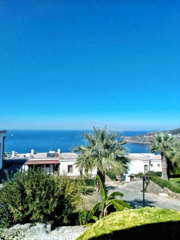 Flat in Yalikavak With Sea View and Shared Pool