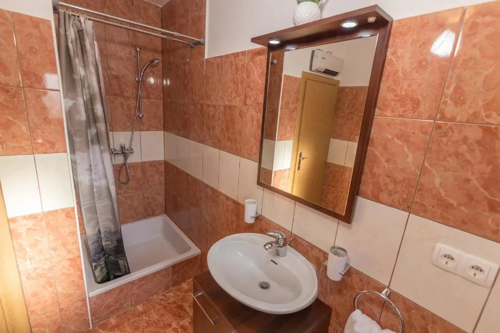 Luxury Villa Paloma Blanca with Heated Pool