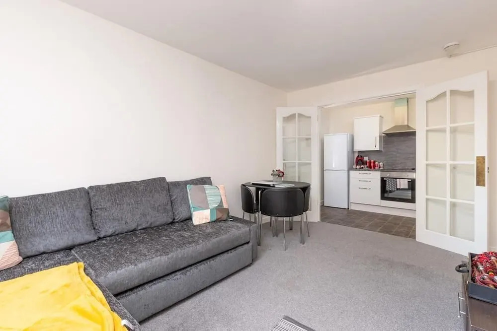 Polwarth Gardens Edinburgh Apartment