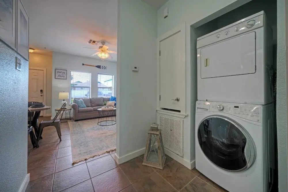 2 Coasta Bahia Condos Mins to the Beach + Pool & Golf Cart Zone