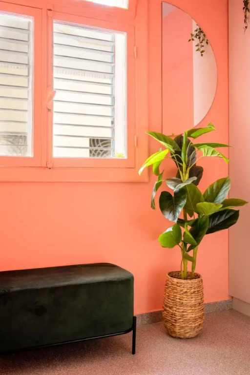 Glamorous Pink Pearl Studio/Beach/Parking/Netflix