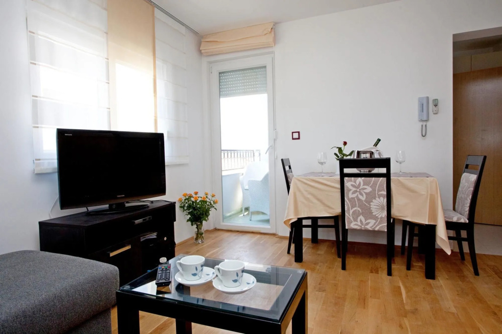Apartments Summer Residence Maja