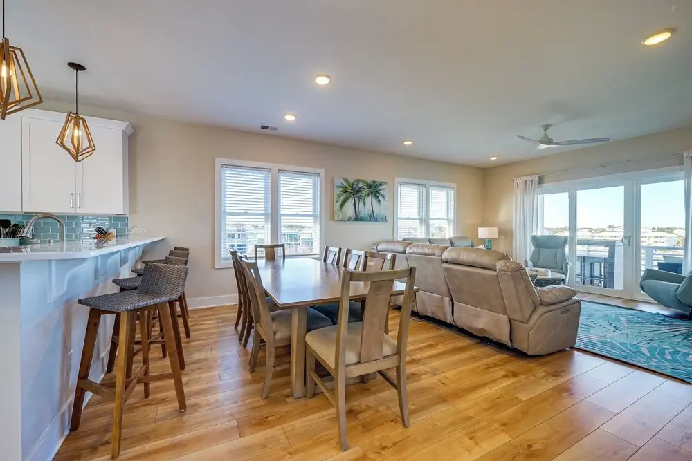 Lakefront Carolina Beach Townhome w/ 3 Balconies!