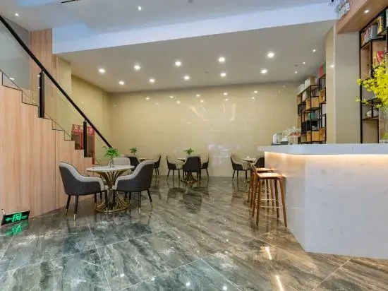 Changfeng Future Apartment Hotel