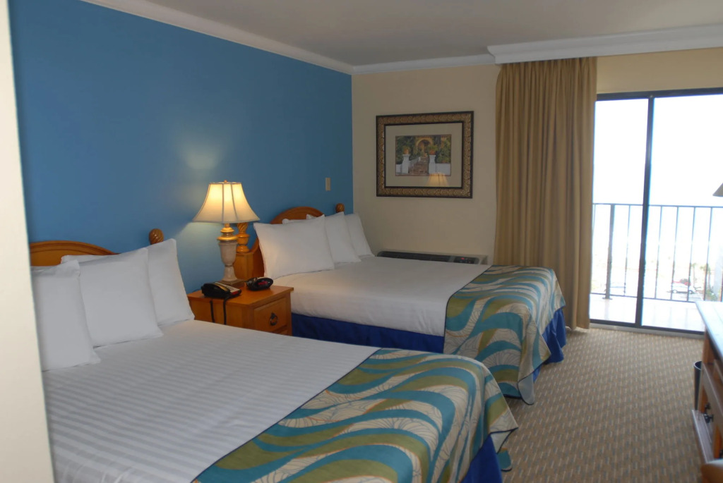 Aqua Beach Inn
