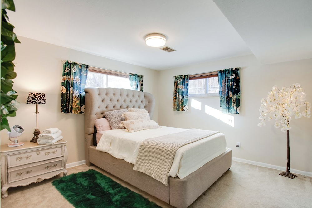 Work & Play Near Old Town Arvada: Pets Welcome!