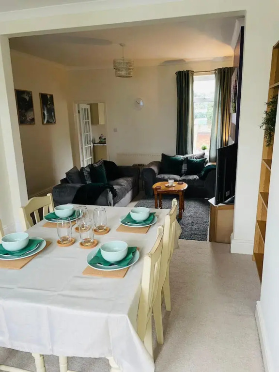 Selston House, Beautiful Cottage Home for 5 Guests, Cul-de-sac on Private Road