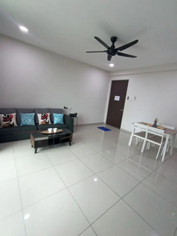 191 Cozy CasaKayangan 3BR by Grab A Stay
