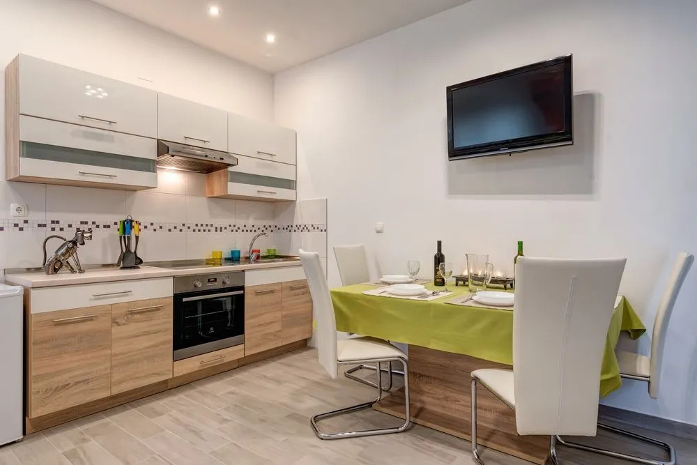 Temple Luxury Apartments & Rooms