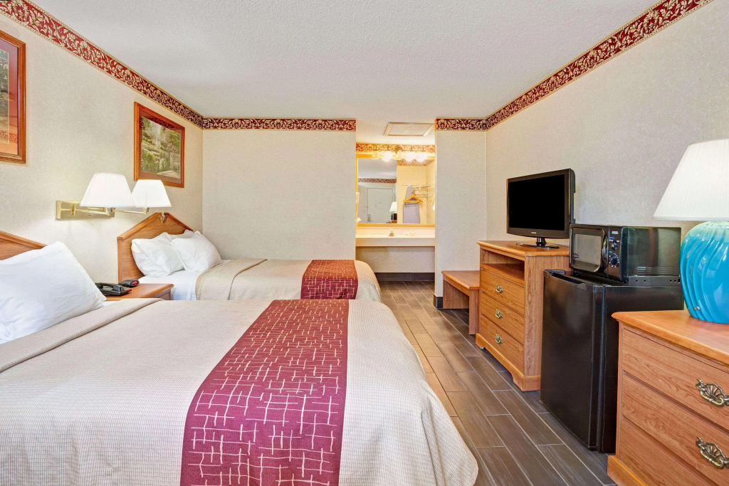 Americas Best Value Inn & Suites Monroe