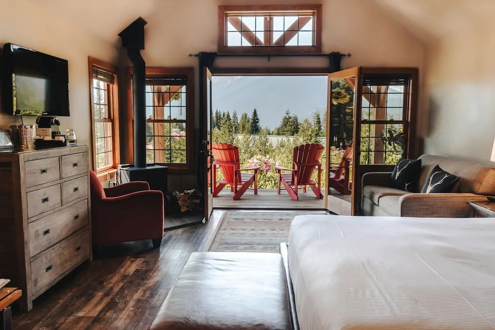 Heather Mountain Lodge