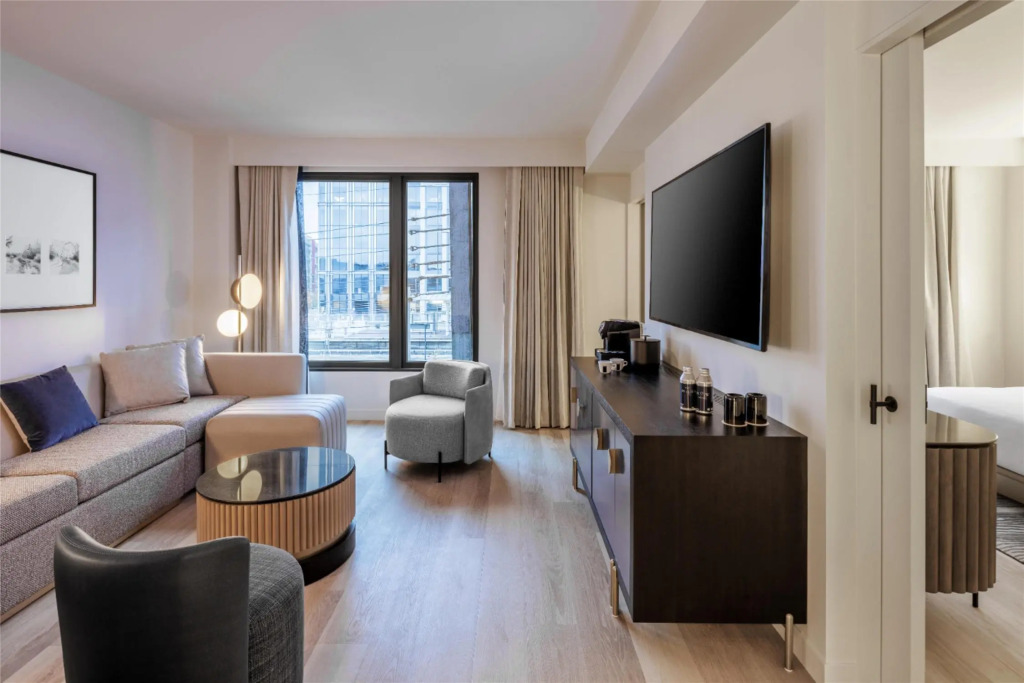 The Morrow Washington Dc, Curio Collection By Hilton