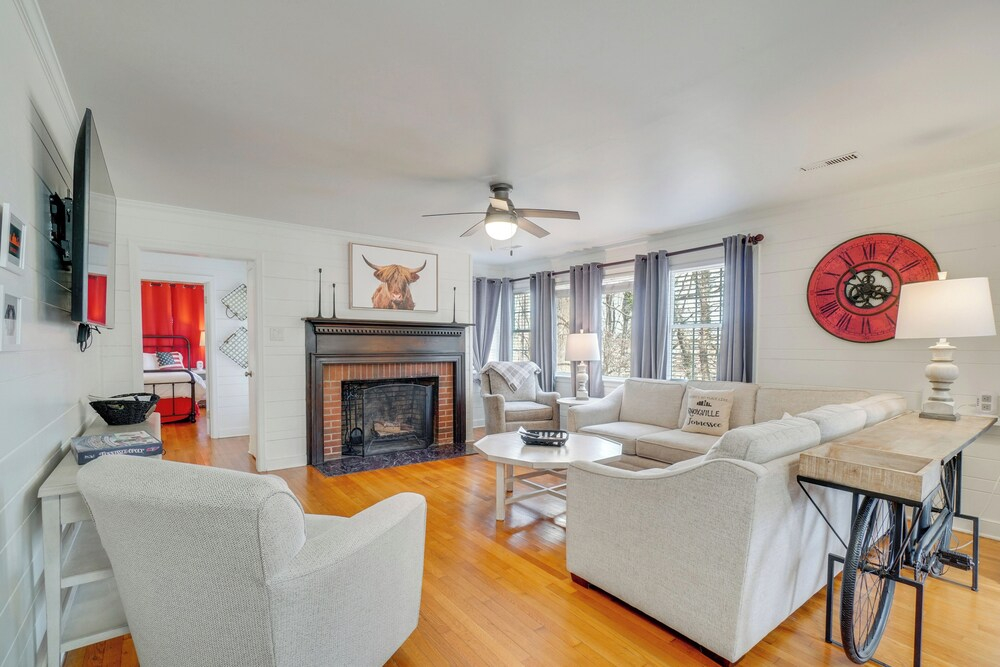 Family-Friendly Knoxville Home: Close to UT