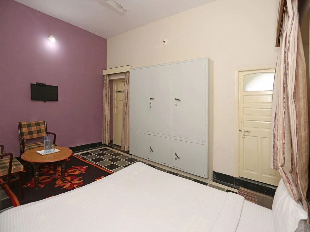 OYO 9776 Home Near Bohra Ganesh Temple