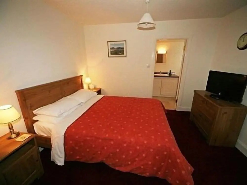 Balmoral Hotel