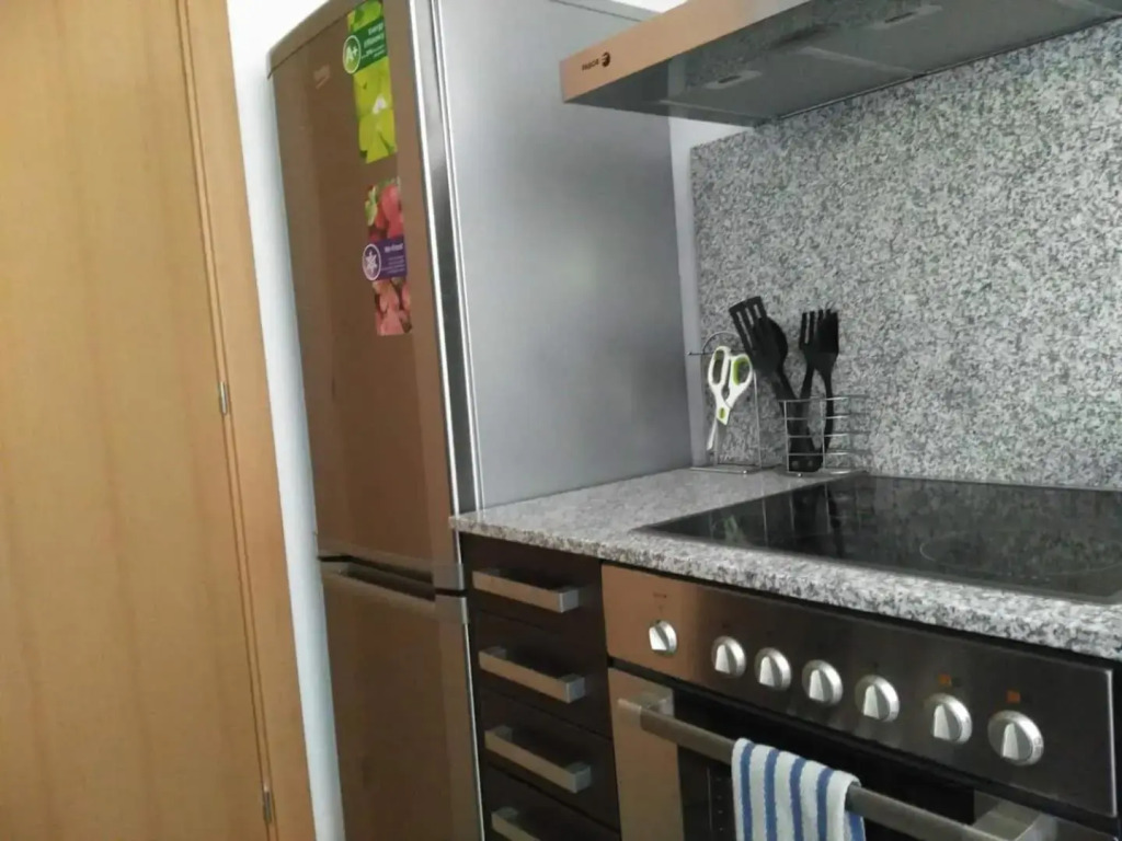 Stylish Flat, 2 Bathrooms And Swimmigpool!!