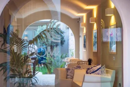 Domu Noa Hotel