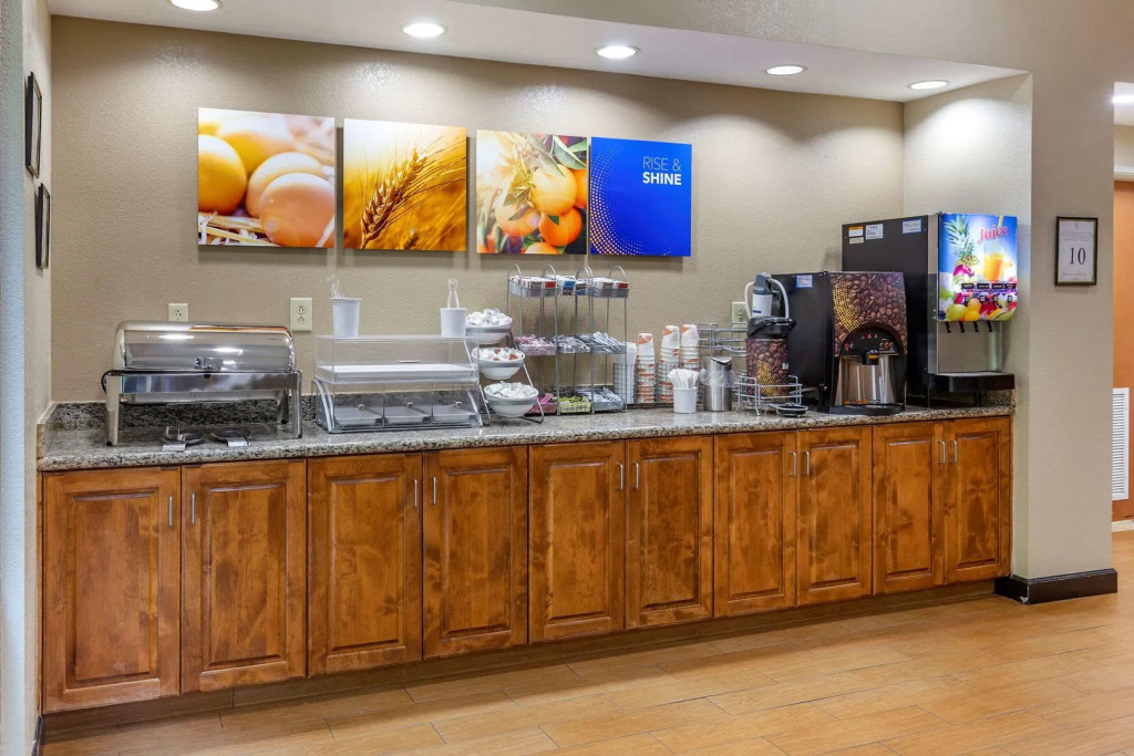 Comfort Suites Clayton - Garner