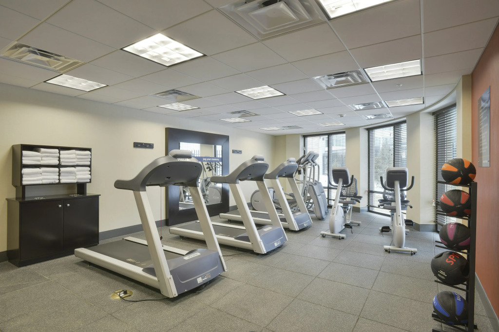 Hampton Inn & Suites Cincinnati / Uptown - University Area