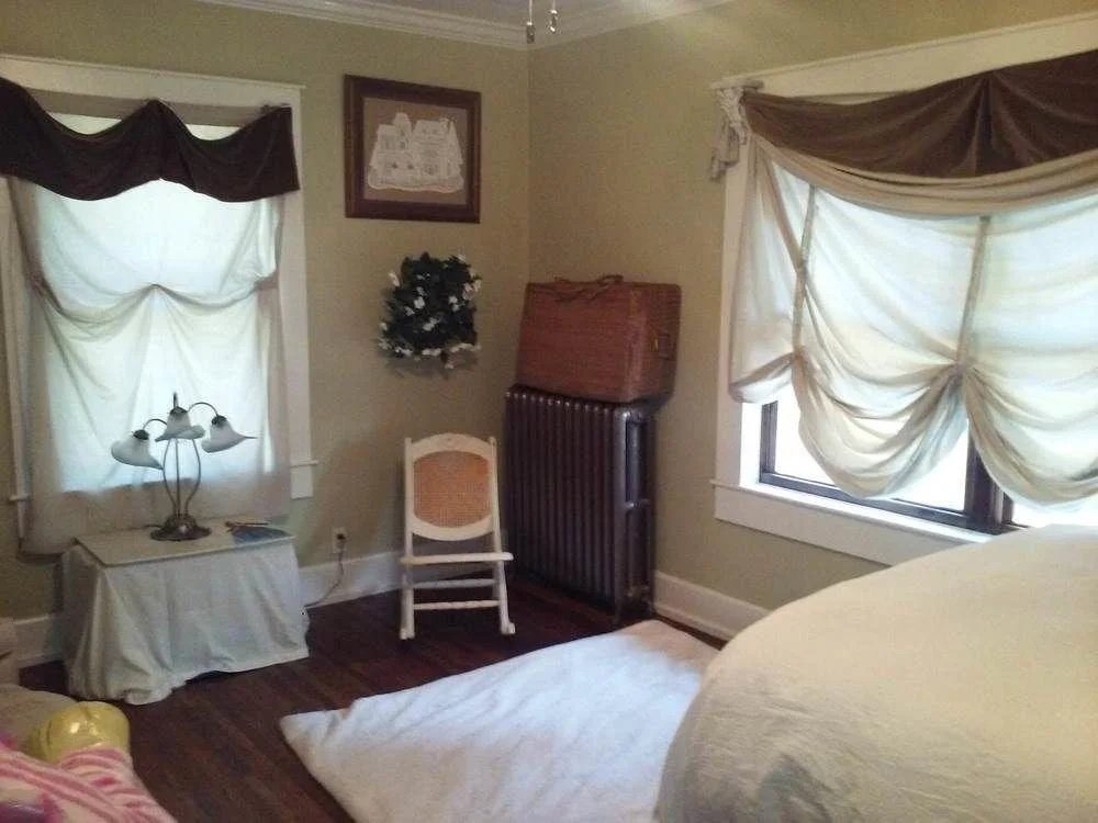 Evonne's Sharing House
