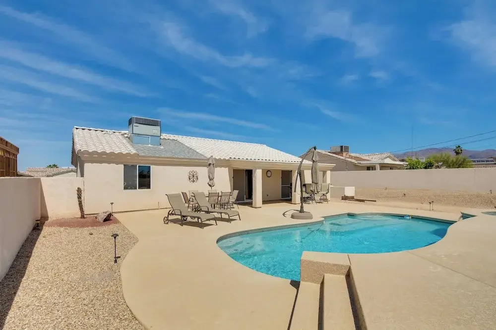 Pool, Hot Tub & Mtn Views: Lake Havasu City Home!