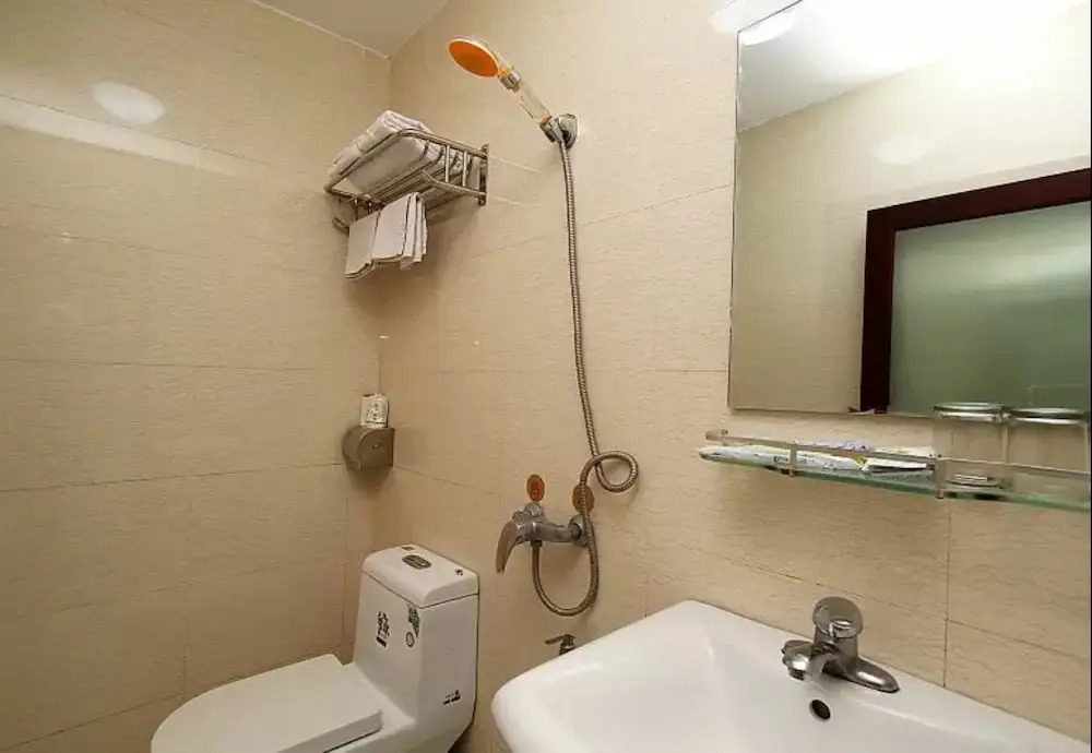 Zhaolvchang Holiday Hotel (Yangshuo County Kindergarten West Street)