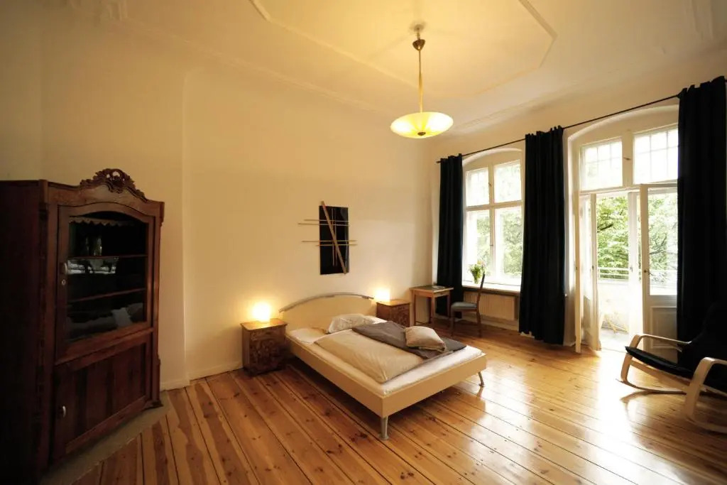 Elegante Altbauwohnung (CB1)