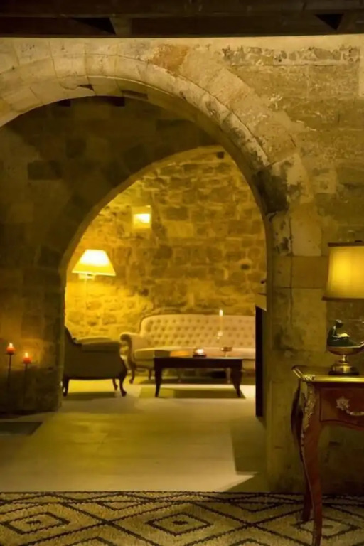 Mystic Hotel