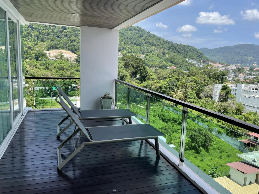 Patong sea view apartment at Privilege, rooftop pool