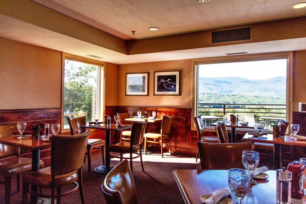Best Western Red Jacket Mt View Resort