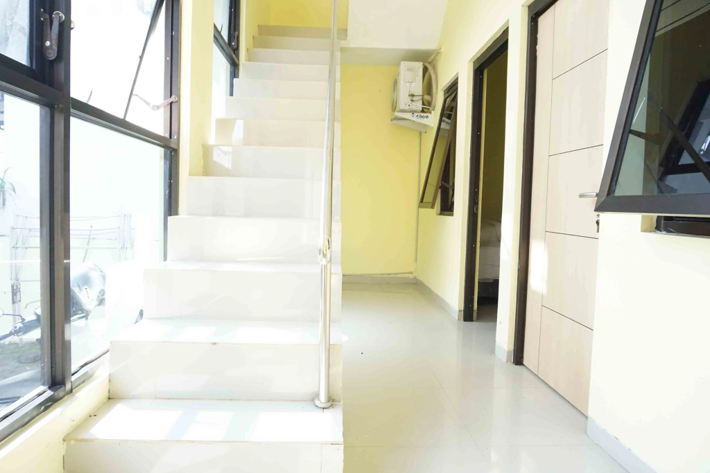 Miracle Boarding House RedPartner