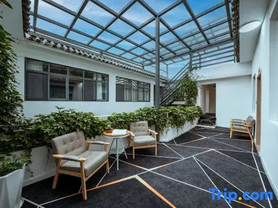 Yuechi Xiaozhu Homestay (Dali Ancient City Renmin Road Branch)