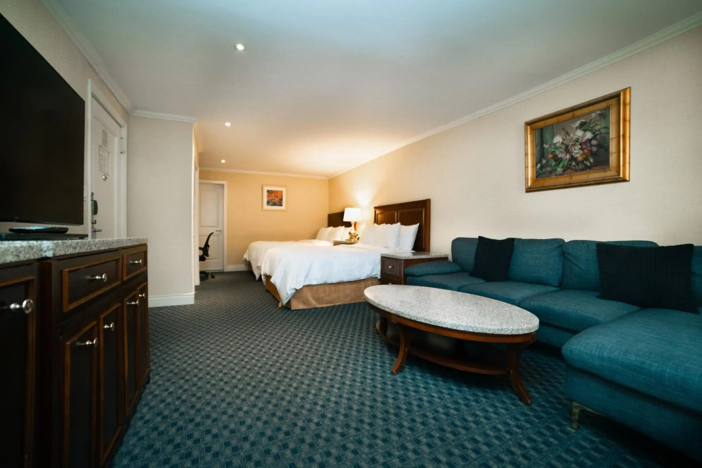 Hotel Stanford