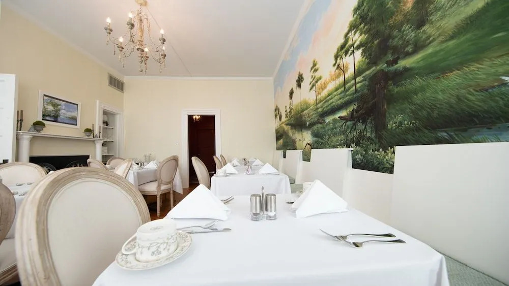 The Edenton Collection - Captain’s Quarters Inn