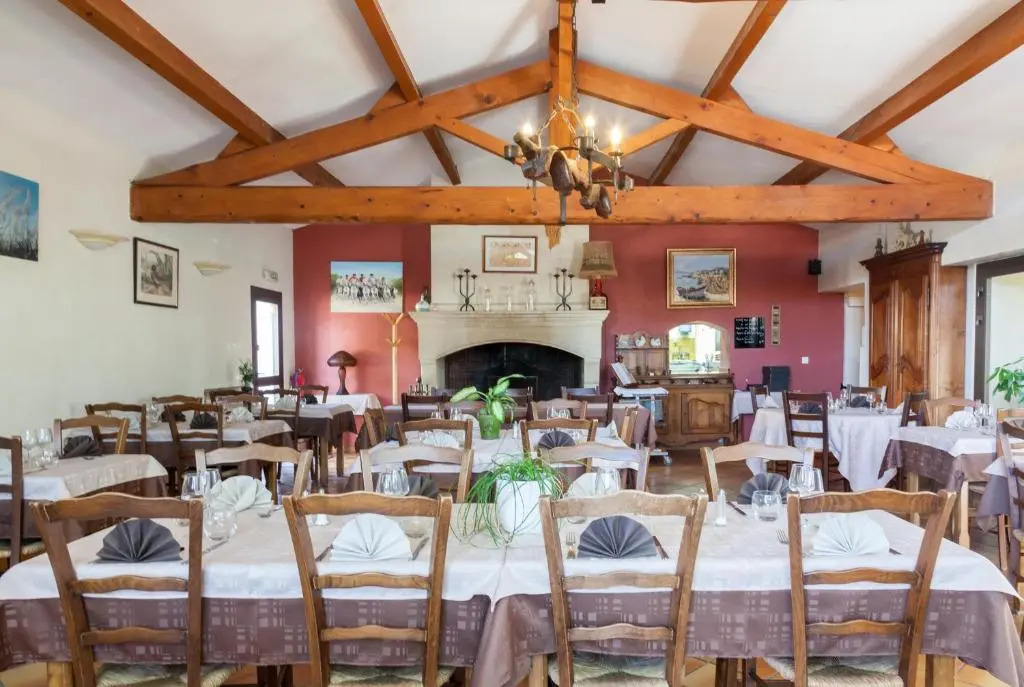 Logis Hotel Restaurant Le Flamant Rose camargue
