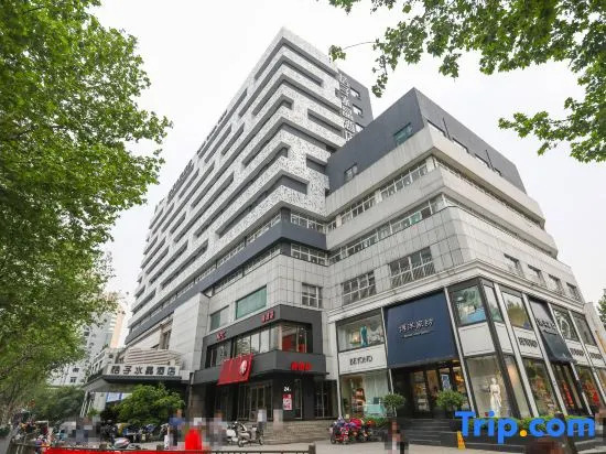Crystal hotel Huangzhou XihuWulin square
